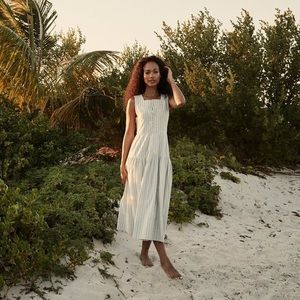 Doen REM Dress size Large- preowned excellent condition